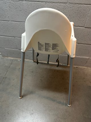 Trona IKEA blanca