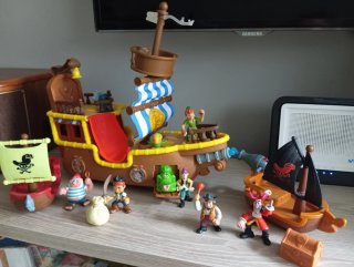 Barco Pirata Jake y los Piratas de Nunca Jamás