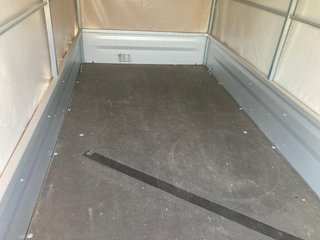 Remolque para coche con lona