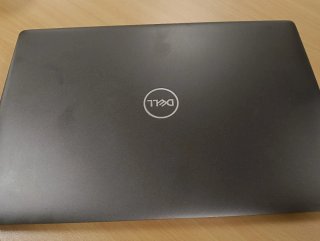 Laptop Dell Negra