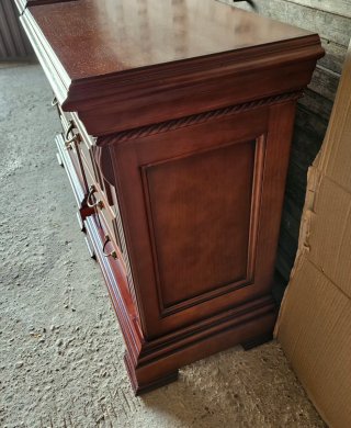 Dormitorio madera maciza clásico
