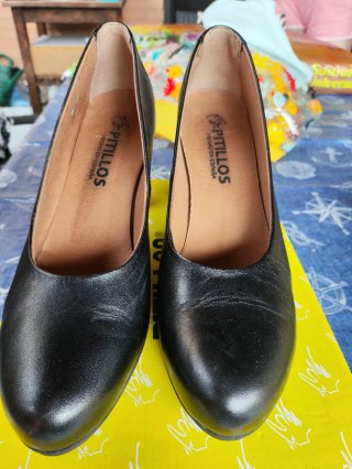 Lote zapatos de tacón Pitillos beige y negros