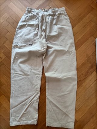 Pantalón beige mujer