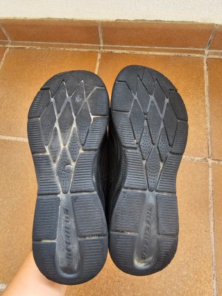 Zapatillas Skechers Negras