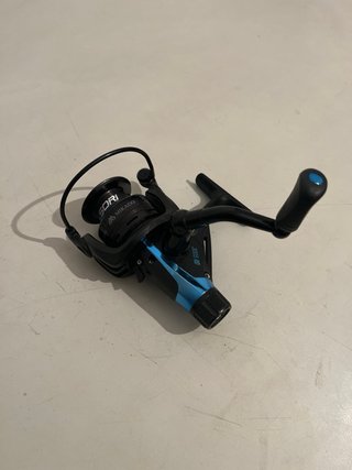 Carrete de pesca Mikado SORI 3005 RD