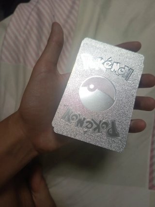 Cartas Pokémon Doradas y Plateadas