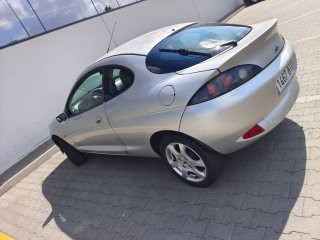 Ford Puma 2000