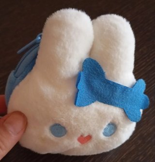 Monedero peluche conejito Kawaii Coquette.