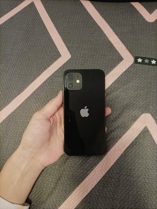 iPhone 12 Apple