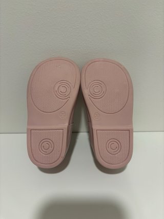 Zapato bebé rosa
