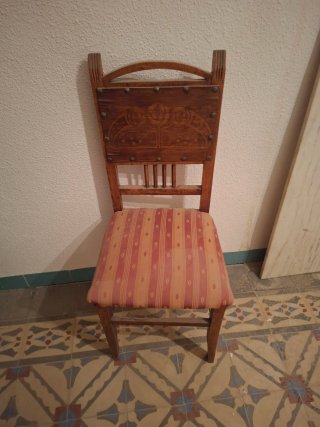 Mesa de madera antigua