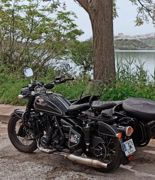 Chang Jiang 650B Dynasty. Moto con Sidecar.