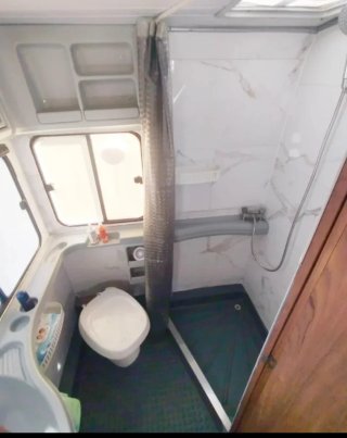 Autocaravana de 8 PLAZAS