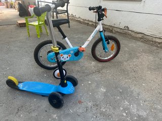Bici infantil con ruedines y patinete