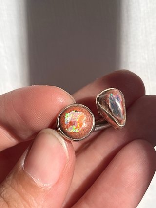 Anillo de ópalo de fuego multicolor