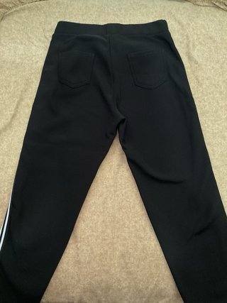 Pantalón chándal negro rayas blancas