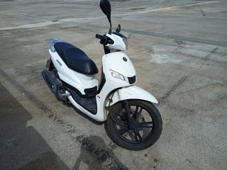 PEUGEOT KISBEE M 125 (MUY NUEVA)