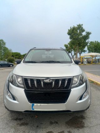 Mahindra XUV 500 W10!! 2019