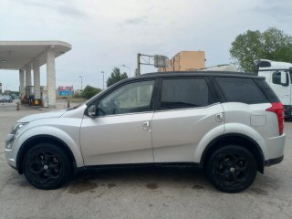 Mahindra XUV 500 W10!! 2019