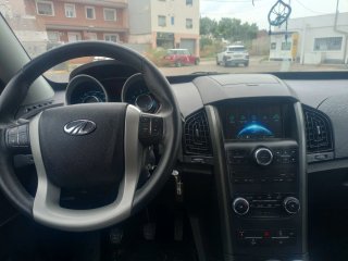 Mahindra XUV 500 W10!! 2019