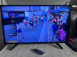 Smart TV LG 43 pulgadas Wifi con Mando