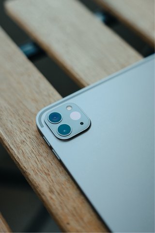 iPad Pro 12.9” M2 + Logitech Combo Touch
