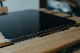 iPad Pro 12.9” M2 + Logitech Combo Touch