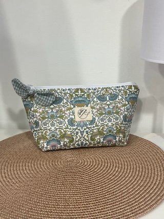 Neceser estampado floral