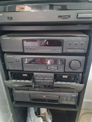 Minicadena Pioneer con tocadiscos