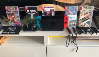 Nintendo Switch con 5 juegos
