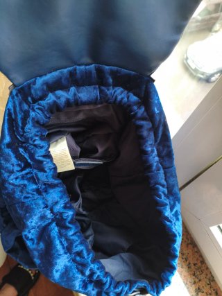 Mochila de terciopelo azul