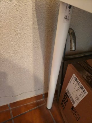 Mesa de madera blanca