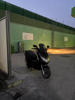 Peugeot 50cc Scooter