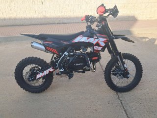 Pit Bike IMR 125cc 4T Negra/Roja