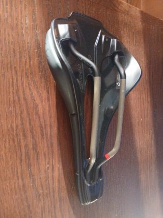 Sillín Prologo Scratch M5 Tirox 147