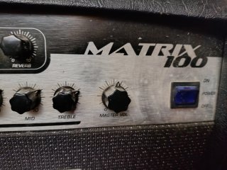 Amplificador Hughes & Kettner Matrix 100