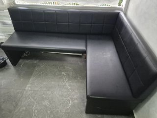 Sofá esquinero negro piel sintética