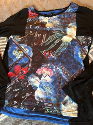 Camiseta manga larga de flores azul negro talla xl