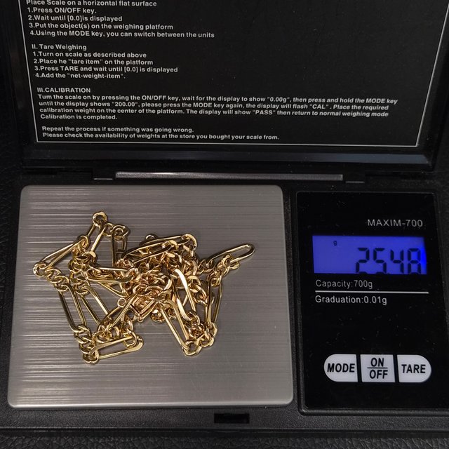 Cadena de oro de 18k. Fígaro. 25.48 g. 51cm