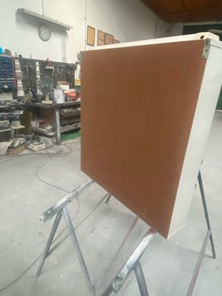 Mueble con espejo y luz