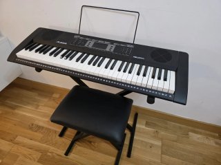 Piano digital Alesis – Buen estado – 70 €
