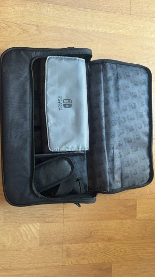 Mochila Nintendo Switch + Funda