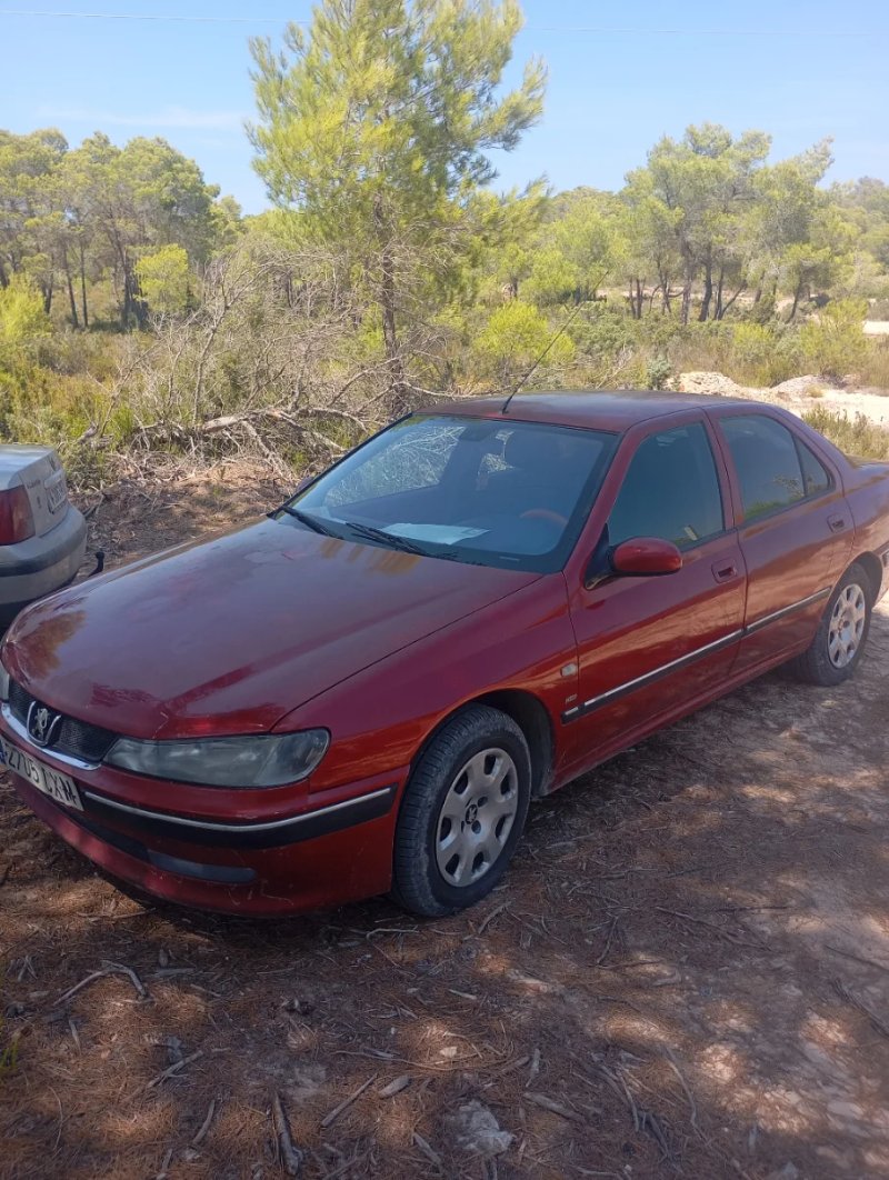 Peugeot 406 2004 - foto 1