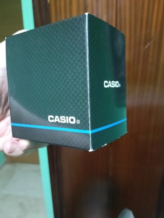 Reloj Casio Deportivo Hombre Rojo y negro