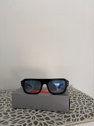 Gafas de Sol Ray-Ban LUKAS Negras y Azules