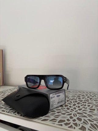 Gafas de Sol Ray-Ban LUKAS Negras y Azules