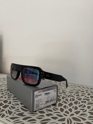Gafas de Sol Ray-Ban LUKAS Negras y Azules