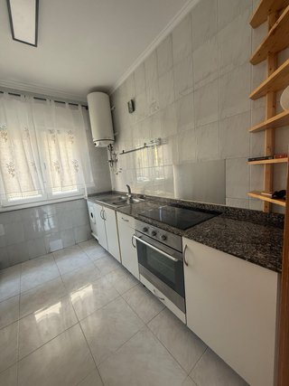 Piso de 64 m2 + 14m2 trastero en La Tejerona Gijon