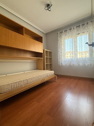 Piso de 64 m2 + 14m2 trastero en La Tejerona Gijon