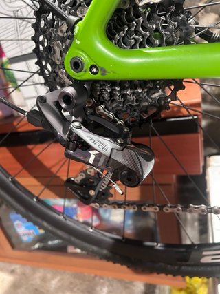 Bici Ciclocross cuadro carbono felt